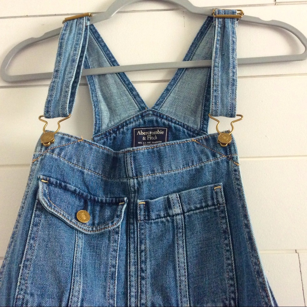 Abercrombie & Fitch distressed overalls